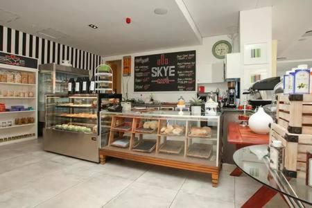 Sandton Skye Apartment Йоханнесбург Экстерьер фото